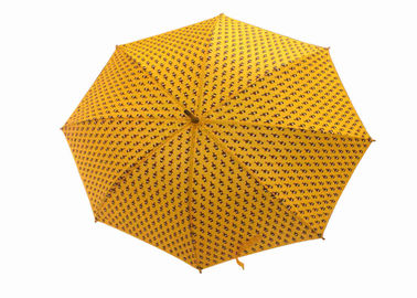 Der Regen-Regenschirm-Holzgriff-Wellen-Polyester-Gewebe der gelben Frauen hölzernes