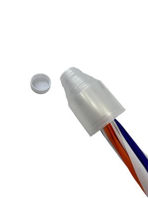 Der 32-Zoll-Golfschirm mit einer Hülle, die Regenwasser sammelt