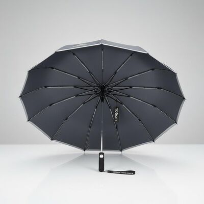Großer automatischer Reise-Regenschirm mit 105 cm offenem Durchmesser, Fiberglas-Rippen und reflektierendem Randbesatz