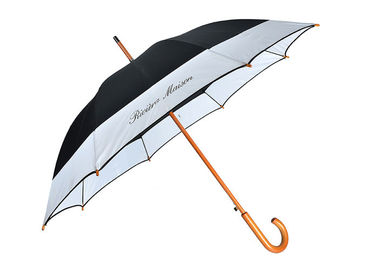 Weiße Rohseide-Material-förderndes Golf-Regenschirm-Logo, das hölzernen J-Griff druckt