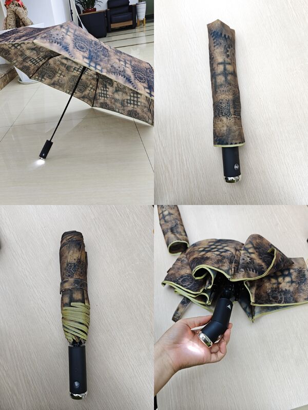 LED-beleuchtete automatische Öffnung/Schließung von Sicherheitsschirmen mit reflektierendem Streifen für die Nachtsichtbarkeit